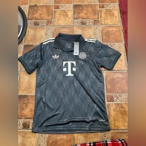 adidas Originals Bayern Munich 2024/25 Oktoberfest Third Kit Jersey Size M